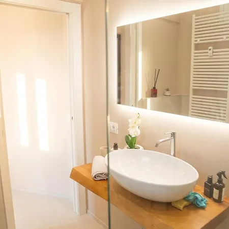 Apartamento Domus Alfieri - Torre Troiana, Centro Storico Asti