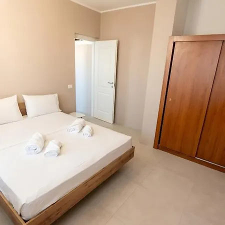 Domus Alfieri - Torre Troiana, Centro Storico Apartamento *